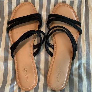 Old Navy black strap sandals- size 9